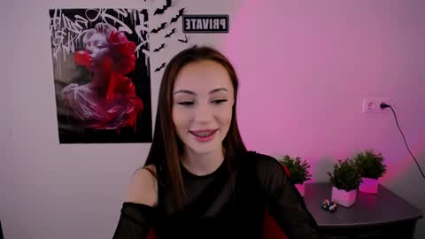 nikonara_ online show from 03/08/25, 11:58