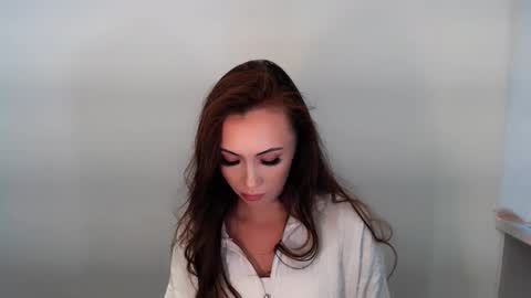 nikonara_ online show from 11/06/25, 01:23