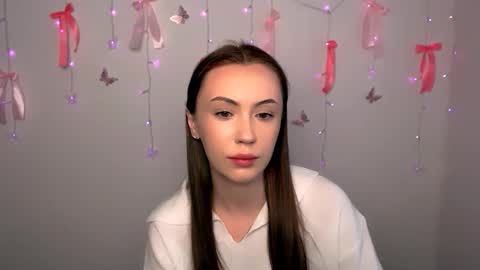 nikonara_ online show from 04/11/26, 12:20