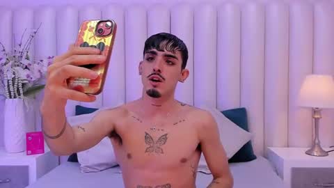 Niko Stone online show from 09/28/25, 05:46