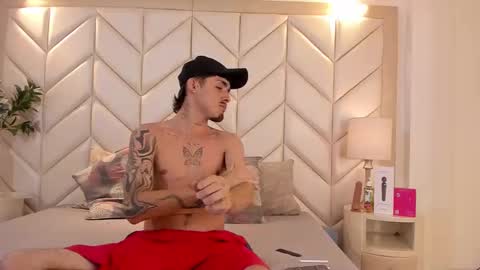 Niko Stone online show from 04/01/26, 04:46