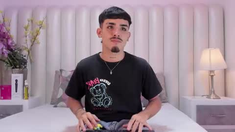 Niko Stone online show from 04/22/26, 04:48