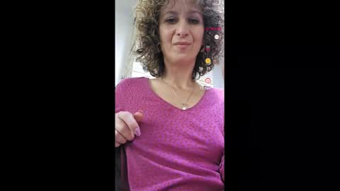 Snapshot of nikpassion123 chatting on 01/27/25, 01:30 nikol online show from 01/27/25, 01:30