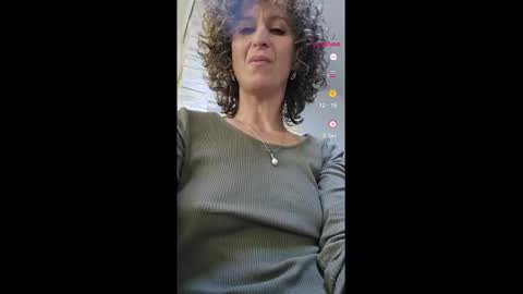 Snapshot of nikpassion123 chatting on 02/17/25, 11:13 nikol online show from 02/17/25, 11:13