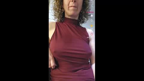 Snapshot of nikpassion123 chatting on 03/10/25, 06:49 nikol online show from 03/10/25, 06:49