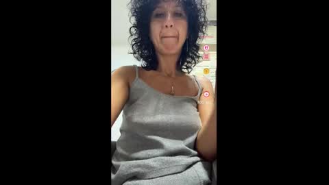 Snapshot of nikpassion123 chatting on 09/20/25, 03:51 nikol online show from 09/20/25, 03:51
