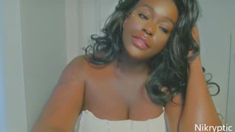 Nikole online show from 11/18/25, 06:01