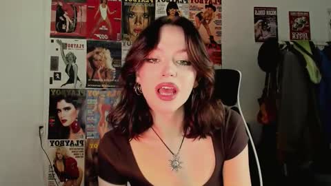 Veronica online show from 12/04/25, 08:56