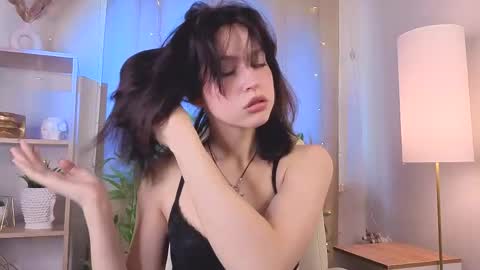 Snapshot of niky_jess chatting on 05/02/26, 09:36 Veronica online show from 05/02/26, 09:36
