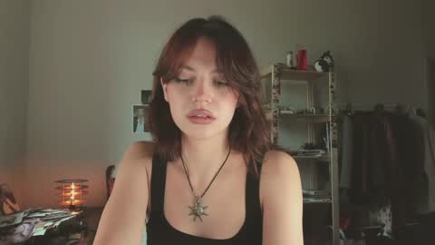 Snapshot of niky_jess chatting on 05/20/26, 10:54 Veronica online show from 05/20/26, 10:54