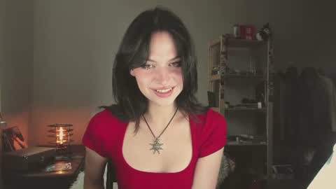 Snapshot of niky_jess chatting on 06/10/26, 11:20 Veronica online show from 06/10/26, 11:20