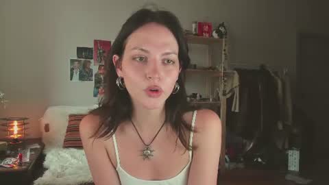 Snapshot of niky_jess chatting on 07/20/26, 12:29 Veronica online show from 07/20/26, 12:29