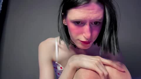 Niky online show from 04/18/26, 08:42