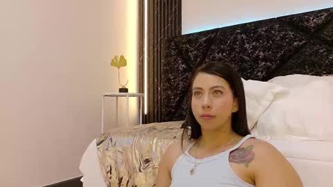  NIKY SMIT  online show from 03/03/25, 02:48