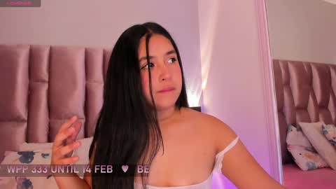 Snapshot of nikybrooks chatting on 02/04/25, 12:00 Niky Brooks online show from 02/04/25, 12:00