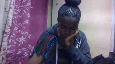 nilah online show from 11/05/25, 03:17