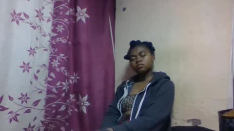 nilah online show from 11/09/25, 01:15