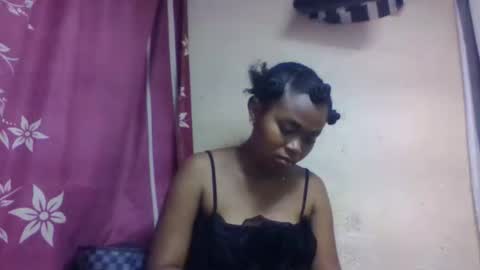 nilah online show from 11/23/25, 06:46