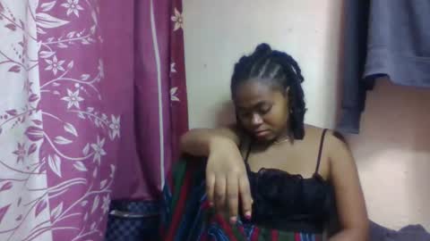 nilah online show from 12/04/25, 06:27