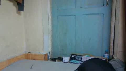 nilah online show from 04/03/26, 06:39