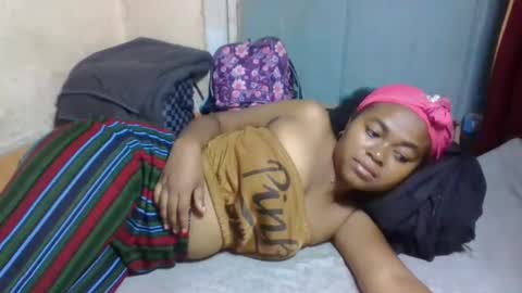 nilah online show from 04/08/26, 06:24