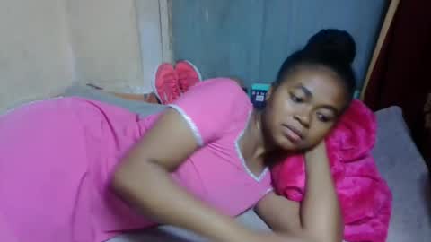 nilah online show from 04/27/26, 06:00