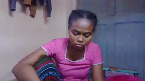 nilah online show from 05/16/26, 08:11
