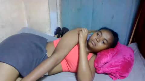 nilah online show from 05/20/26, 03:29