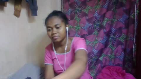 nilah online show from 05/22/26, 07:08