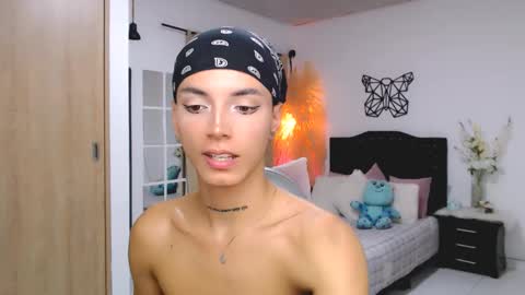 Nilam online show from 02/22/25, 03:45