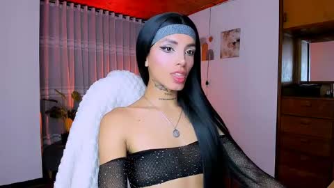 Snapshot of nilam217 chatting on 05/08/26, 01:11 Nilam online show from 05/08/26, 01:11