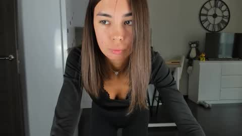 Bella online show from 09/13/25, 12:05