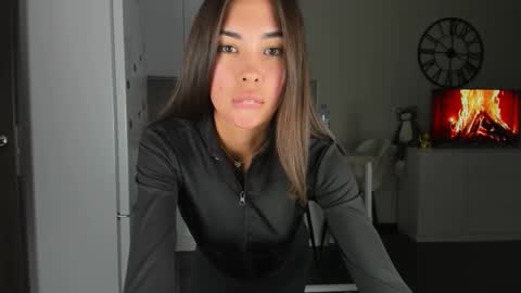 Bella online show from 09/14/25, 05:12