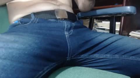 Snapshot of niluthydaniel chatting on 09/27/25, 11:59 niluthydaniel online show from 09/27/25, 11:59