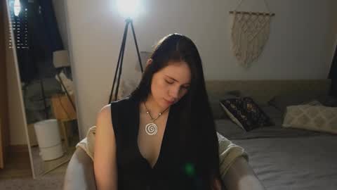 Jennet online show from 11/16/25, 04:34