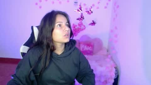 nina__666 online show from 12/17/25, 11:27