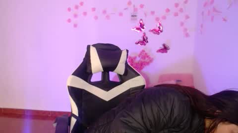 nina__777 online show from 12/01/25, 11:26