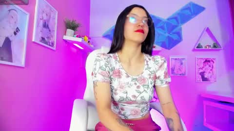 Nina online show from 01/23/25, 08:13