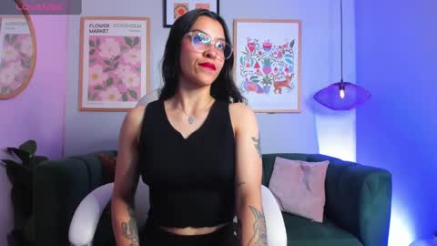 Nina online show from 02/08/25, 08:10