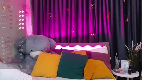 Nina online show from 01/05/26, 05:27