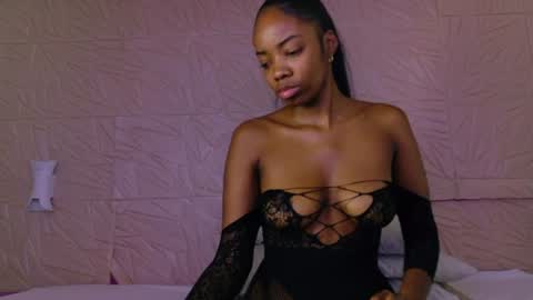 Snapshot of nina_bae_ chatting on 07/11/26, 08:44 nina_bae_ online show from 07/11/26, 08:44