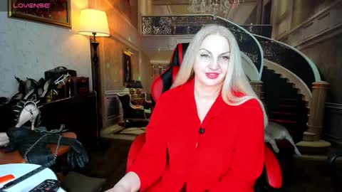 Snapshot of nina_deville chatting on 02/17/26, 11:33 Nina online show from 02/17/26, 11:33