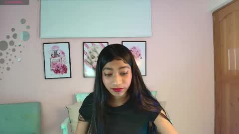 Nina online show from 05/15/26, 08:16