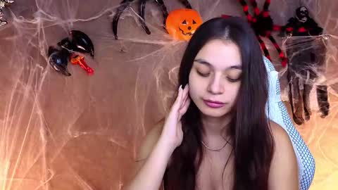 Ketrin online show from 10/20/25, 02:23