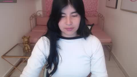 Nina online show from 01/08/26, 01:02