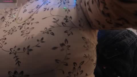 Nina online show from 02/16/26, 12:34