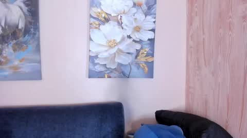 nina_kmay online show from 04/15/26, 07:10