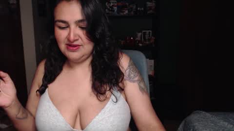 Snapshot of nina_moonbeam chatting on 02/23/26, 01:47 Nina Moon online show from 02/23/26, 01:47