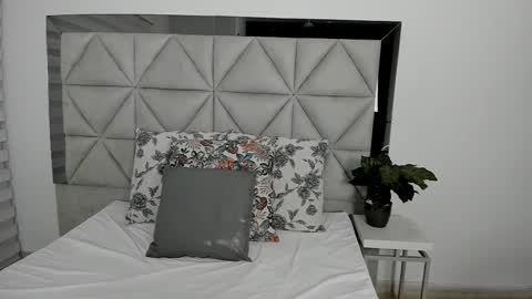  Nina  online show from 03/01/25, 11:04