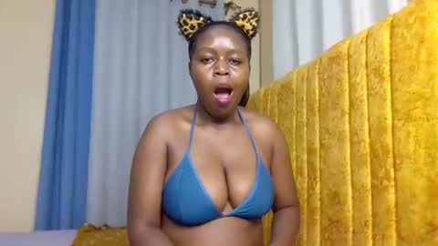 Nina online show from 11/06/25, 01:39